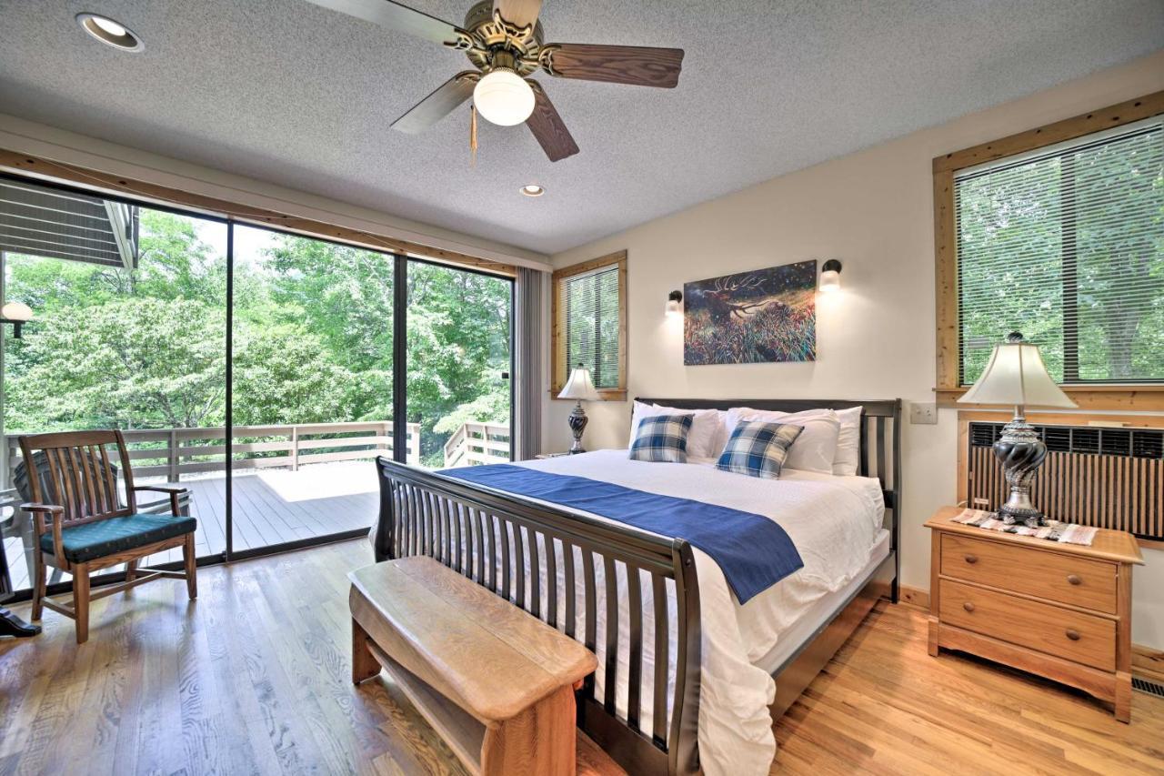 Vibrant Bryson City Home With Mtn Views And Deck! Exterior foto