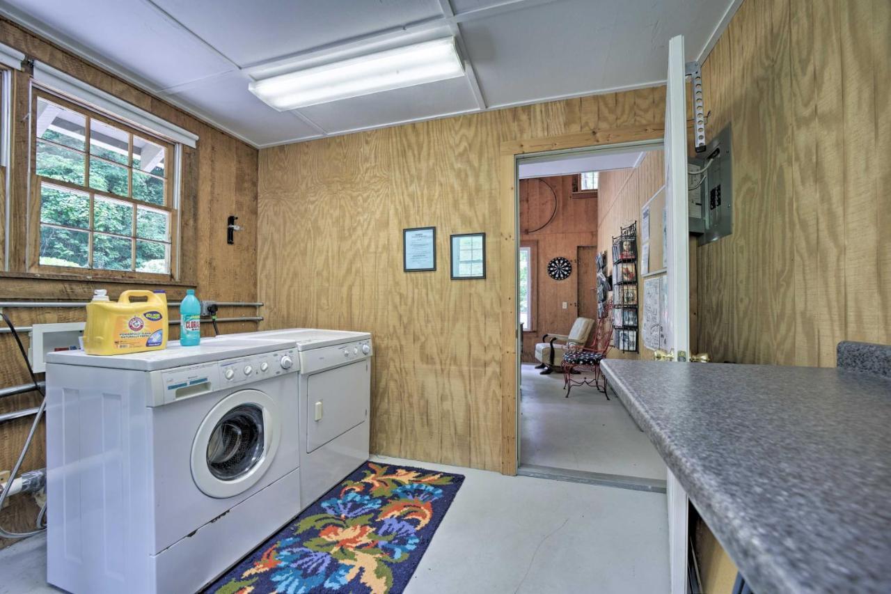Vibrant Bryson City Home With Mtn Views And Deck! Exterior foto